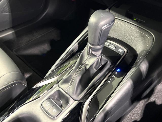 カローラツーリング ハイブリッド　ダブルバイビー　禁煙車　純正１０．５インチディスプレイ　バックカメラ　衝突被害軽減システム　レークル　ハーフレザーシート　コーナーセンサー　ＬＥＤヘッド　ＥＴＣ　純正１７インチＡＷ　オートハイビーム　車線逸脱警報（44枚目）