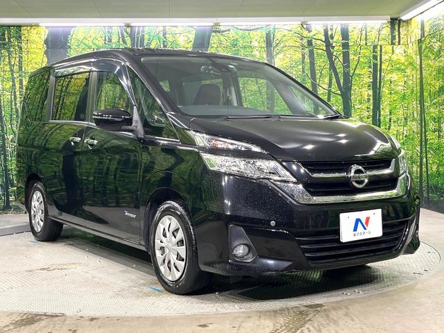 セレナ Ｘ　Ｖセレクション　フリップダウンモニター　禁煙車　純正９インチナビ　バックカメラ　クルーズコントロール　両側電動スライドドア　ＥＴＣ　スマートキー　Ｂｌｕｅｔｏｏｔｈ再生　フルセグ　電動格納ミラー　横滑り防止（17枚目）