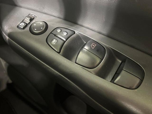 セレナ Ｘ　Ｖセレクション　フリップダウンモニター　禁煙車　純正９インチナビ　バックカメラ　クルーズコントロール　両側電動スライドドア　ＥＴＣ　スマートキー　Ｂｌｕｅｔｏｏｔｈ再生　フルセグ　電動格納ミラー　横滑り防止（43枚目）