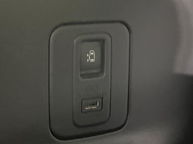 セレナ ハイウェイスター　２５ｔｈスペシャルセレクションＢ　禁煙車　純正９インチナビ　後席モニター　全周囲カメラ　両側電動ドア　衝突被害軽減システム　コーナーセンサー　スマートキー　ＬＥＤヘッド　ビルトインＥＴＣ　クルコン　純正１６インチアルミ　オートライト（43枚目）