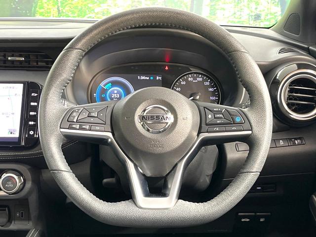 キックス Ｘ　禁煙車　純正９インチナビ　全周囲カメラ　プロパイロット　衝突被害軽減システム　ハーフレザーシート　コーナーセンサー　スマートキー　ＬＥＤヘッド　ルーフレール　ビルトインＥＴＣ　純正１７インチアルミ（11枚目）