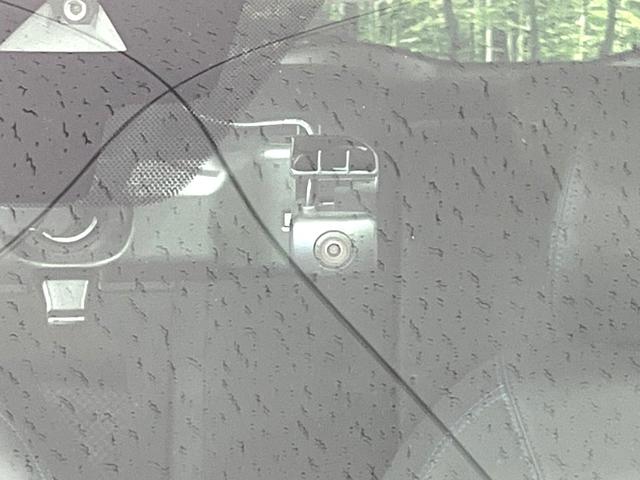 キックス Ｘ　禁煙車　純正９インチナビ　全周囲カメラ　プロパイロット　衝突被害軽減システム　ハーフレザーシート　コーナーセンサー　スマートキー　ＬＥＤヘッド　ルーフレール　ビルトインＥＴＣ　純正１７インチアルミ（25枚目）