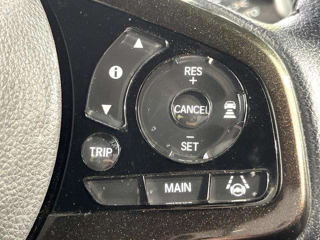 Ｎ－ＢＯＸカスタム Ｇ・Ｌターボホンダセンシング　禁煙車　純正ＳＤナビ　バックカメラ　両側電動ドア　アダプティブクルーズ　ホンダセンシング　衝突被害軽減システム　ハーフレザーシート　コーナーセンサー　スマートキー　ビルトインＥＴＣ　車線逸脱警報（5枚目）