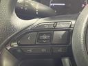Ｘ　ナビ機能付きディスプレイオーディオ　禁煙車　衝突軽減装置　バックカメラ　ＥＴＣ　Ｂｌｕｅｔｏｏｔｈ再生　クリアランスソナー　スマートキー　オートマチックハイビーム　プライバシーガラス（42枚目）