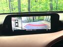 MAZDA3ファストバック 20Sバーガンディ セレクション 禁煙車 純正8.8型ナビ 360度ビューモニター 柿本マフラー 衝突被害軽減装置 赤革シート シートヒーター クリアランスソナー ステアリングヒーター オートエアコン 純正18AW スマートキー(4枚目)