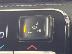 【シートヒーター】寒い日に重宝するシートヒーター！エアコンより早く温まってくれるので寒がりの人も安心ですね♪エアコンの温風は乾燥するから苦手、という方にもをおすすめです。 7