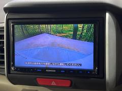 【バックカメラ】駐車時に後方がリアルタイム映像で確認できます。大型商業施設や立体駐車場での駐車時や、夜間のバック時に大活躍！運転スキルに関わらず、今や必須となった装備のひとつです！ 5