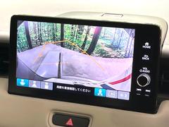 【バックカメラ】駐車時に後方がリアルタイム映像で確認できます。大型商業施設や立体駐車場での駐車時や、夜間のバック時に大活躍！運転スキルに関わらず、今や必須となった装備のひとつです！ 4