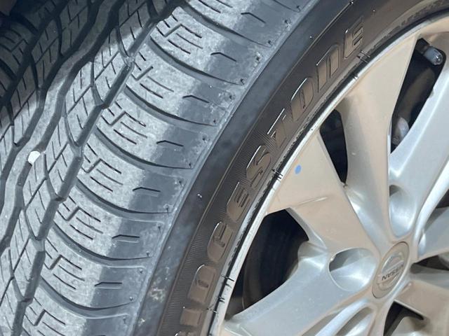 20X エマージェンシーブレーキパッケージ 4WD 純正9型ナビ 純正フリップダウンモニター シートヒーター バックカメラ デュアルオートエアコン LEDヘッド スマートキー ETC アイドリングストップ オートライト 純正17AW(22枚目)