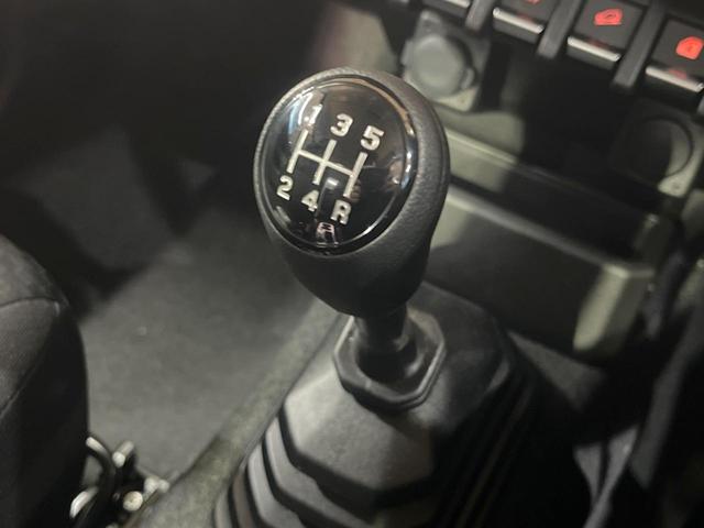 XG 届出済未使用車 4WD 5MT ダウンヒルアシスト オートライト キーレス アイドリングストップ(3枚目)