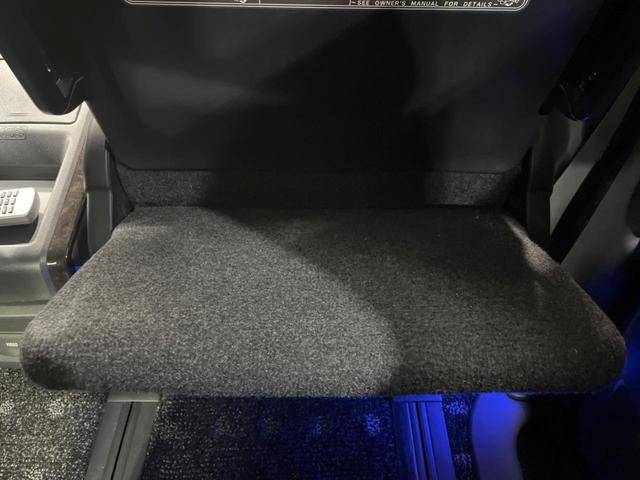 240S Cパッケージ メーカーオプション8型ナビ 9型後席モニター オプション本革シート シートヒーター バックカメラ 純正プレミアムサウンドシステム 両側電動スライドドア パワーバックドア Bluetoothオーディオ(40枚目)