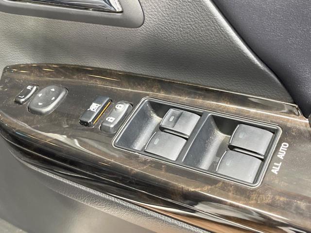 240S Cパッケージ メーカーオプション8型ナビ 9型後席モニター オプション本革シート シートヒーター バックカメラ 純正プレミアムサウンドシステム 両側電動スライドドア パワーバックドア Bluetoothオーディオ(44枚目)