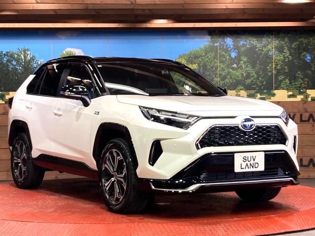 ＲＡＶ４　ＰＨＶ ブラックトーン　純正９インチナビ　全周囲カメラ　衝突被害軽減　１００Ｖ電源　レーダークルーズ　禁煙車　４ＷＤ　電動リアゲート　前席シートエアコン　ドラレコ　コーナーセンサー　ＬＥＤ　ルーフレール（16枚目）