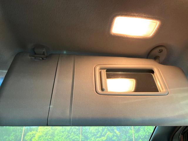 ヴォクシー ＺＳ　両側電動ドア　純正ＳＤナビ　バックカメラ　衝突被害軽減システム　禁煙車　スマートキー　ＬＥＤヘッド　ビルトインＥＴＣ　オートライト　オートエアコン　純正１６インチアルミ　リアエアコン（47枚目）