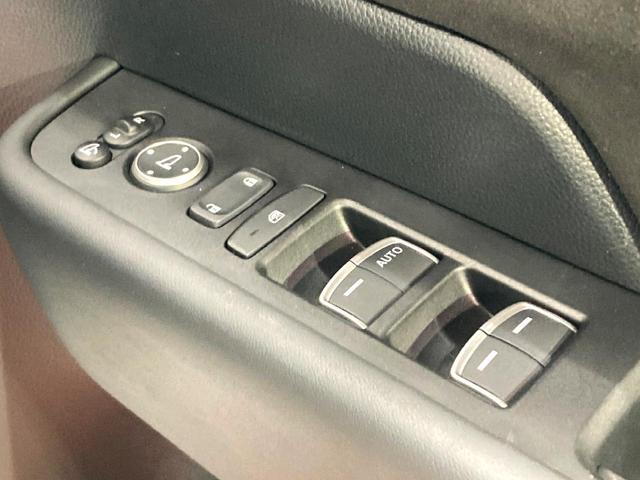 ステップワゴン ｅ：ＨＥＶスパーダ　プレミアムライン　両側電動ドア　純正ＳＤナビ　全周囲カメラ　衝突被害軽減システム　レーダークルーズ　禁煙車　電動リアゲート　ハーフレザーシート　コーナーセンサー　スマートキー　ＬＥＤヘッド　ＥＴＣ　車線逸脱警報（37枚目）