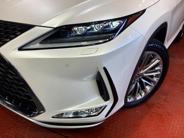 ＲＸ ＲＸ４５０ｈ　バージョンＬ　サンルーフ　純正１２．３型ナビ　全周囲カメラ　衝突被害軽減システム　レーダークルーズ　禁煙車　電動リアゲート　レザーシート　全席シートヒーター　前席シートエアコン　パワーシート　コーナーセンサー（12枚目）