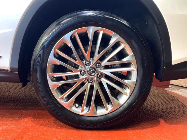 ＲＸ ＲＸ４５０ｈ　バージョンＬ　サンルーフ　純正１２．３型ナビ　全周囲カメラ　衝突被害軽減システム　レーダークルーズ　禁煙車　電動リアゲート　レザーシート　全席シートヒーター　前席シートエアコン　パワーシート　コーナーセンサー（24枚目）