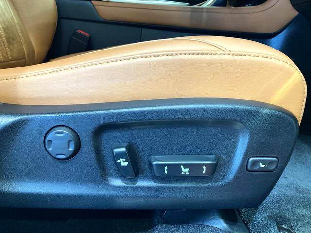 ＲＸ ＲＸ４５０ｈ　バージョンＬ　サンルーフ　純正１２．３型ナビ　全周囲カメラ　衝突被害軽減システム　レーダークルーズ　禁煙車　電動リアゲート　レザーシート　全席シートヒーター　前席シートエアコン　パワーシート　コーナーセンサー（33枚目）