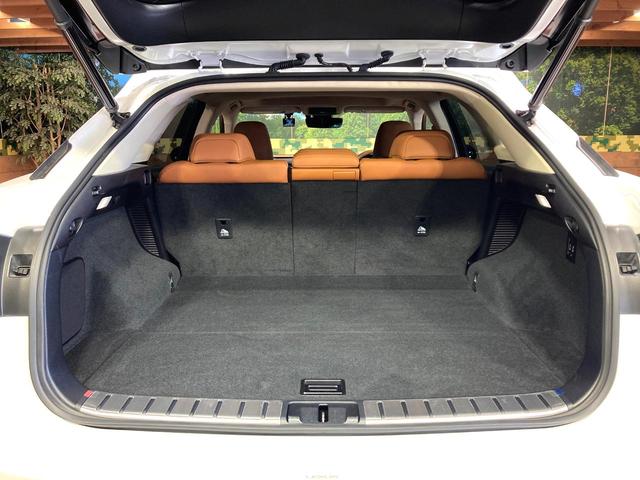 ＲＸ ＲＸ４５０ｈ　バージョンＬ　サンルーフ　純正１２．３型ナビ　全周囲カメラ　衝突被害軽減システム　レーダークルーズ　禁煙車　電動リアゲート　レザーシート　全席シートヒーター　前席シートエアコン　パワーシート　コーナーセンサー（42枚目）