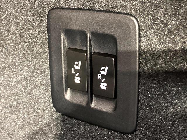 ＲＸ ＲＸ４５０ｈ　バージョンＬ　サンルーフ　純正１２．３型ナビ　全周囲カメラ　衝突被害軽減システム　レーダークルーズ　禁煙車　電動リアゲート　レザーシート　全席シートヒーター　前席シートエアコン　パワーシート　コーナーセンサー（44枚目）