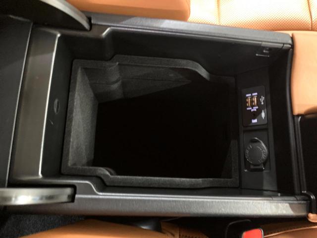 ＲＸ ＲＸ４５０ｈ　バージョンＬ　サンルーフ　純正１２．３型ナビ　全周囲カメラ　衝突被害軽減システム　レーダークルーズ　禁煙車　電動リアゲート　レザーシート　全席シートヒーター　前席シートエアコン　パワーシート　コーナーセンサー（60枚目）