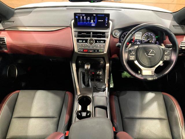 NX NX300 スパイス&シック サンルーフ 純正10型ナビ サイドカメラ バックカメラ 衝突被害軽減システム 100V電源 レーダークルーズ 禁煙車 電動リアゲート レザーシート 前席シートエアコン コーナーセンサー スマートキー(2枚目)