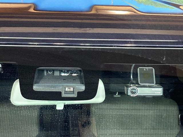 ジムニーシエラ ＪＣ　８型ナビ　バックカメラ　クルーズコントロール　オートライト　オートエアコン　スマートキー　ドラレコ　ＥＴＣ　純正１５インチＡＷ　Ｂｌｕｅｔｏｏｔｈ　フルセグ　横滑り防止機能　ダウンヒルアシスト（6枚目）