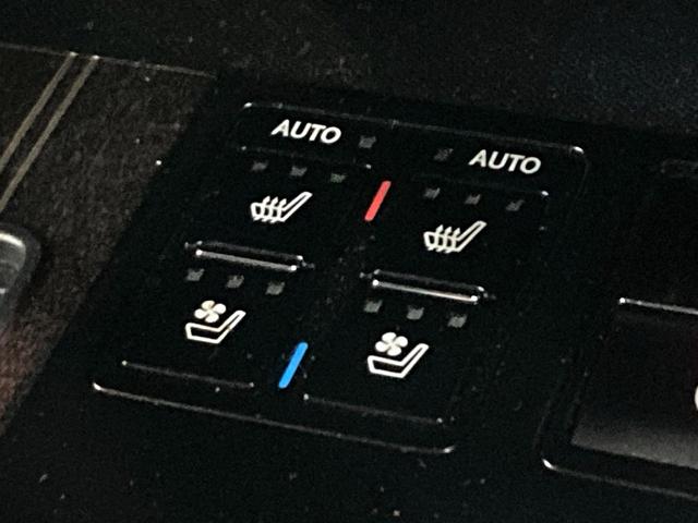 ＲＸ ＲＸ４５０ｈ　Ｆスポーツ　ＳＤナビ　バックカメラ　衝突被害軽減システム　１００Ｖ電源　レーダークルーズ　禁煙車　電動リアゲート　レザーシート　全席シートヒーター　前席シートエアコン　ドラレコ　コーナーセンサー　ＬＥＤヘッド（5枚目）