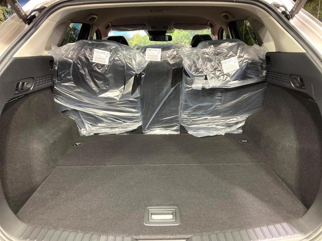 ＣＸ－５ ２０Ｓ　ブラックトーンエディション　全周囲カメラ　衝突被害軽減システム　レーダークルーズ　禁煙車　電動リアゲート　レザーシート　パワーシート　コーナーセンサー　スマートキー　ＬＥＤヘッド　車線逸脱警報　デュアルエアコン（10枚目）