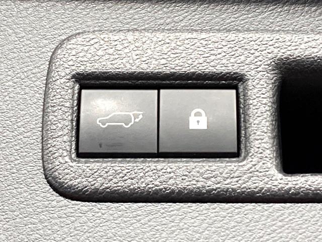 NX NX300 Fスポーツ パノラミックビューモニター シーケンシャルターンランプ付き3眼LEDヘッドライト 黒革シート シートベンチレーション メーカーナビ パワーバックドア 純正18インチアルミホイール クリアランスソナー(7枚目)