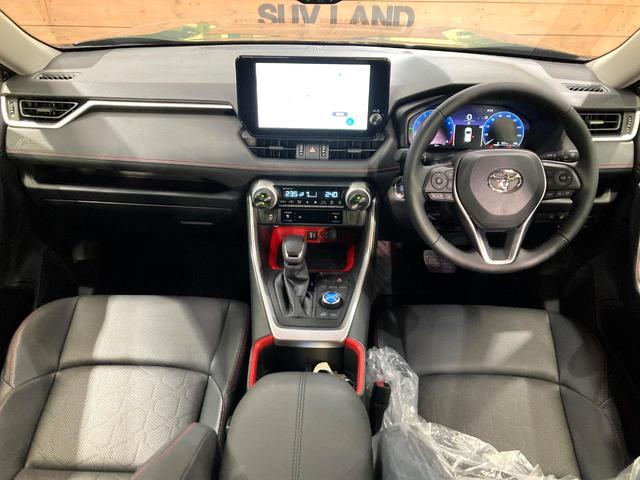 ＲＡＶ４ アドベンチャー　オフロードパッケージＩＩ　登録済未使用車　バックカメラ　セーフティセンス　レーダークルーズ　純正１０．５型ナビ　合皮シート　前席シートエアコン　パワーシート　コーナーセンサー　ＬＥＤヘッド　ルーフレール　ＥＴＣ２．０（2枚目）