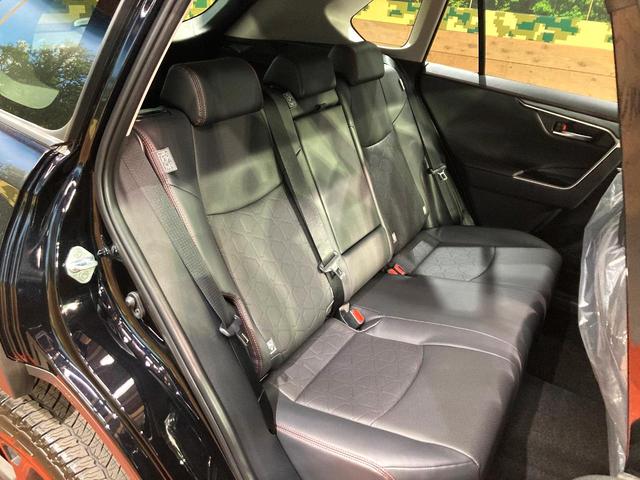 ＲＡＶ４ アドベンチャー　オフロードパッケージＩＩ　登録済未使用車　バックカメラ　セーフティセンス　レーダークルーズ　純正１０．５型ナビ　合皮シート　前席シートエアコン　パワーシート　コーナーセンサー　ＬＥＤヘッド　ルーフレール　ＥＴＣ２．０（9枚目）