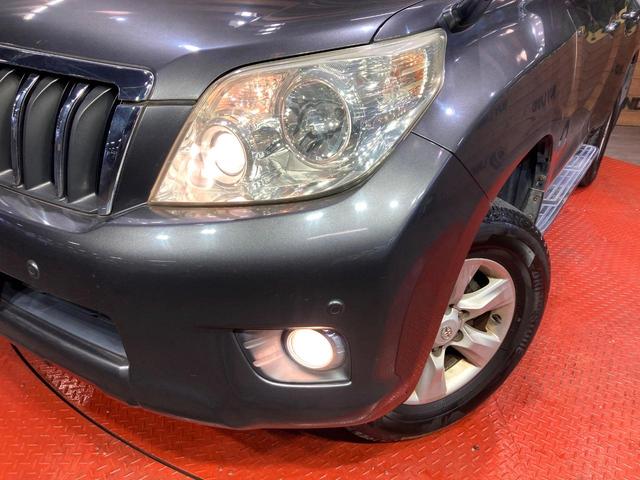 ランドクルーザープラド ＴＸ　７人乗り　ＳＤナビ　禁煙車　スマートキー　ビルドインＥＴＣ　電動格納ミラー　フルセグＴＶ　ＣＤ／ＤＶＤ再生　デュアルオートエアコン　横滑り防止装置（12枚目）
