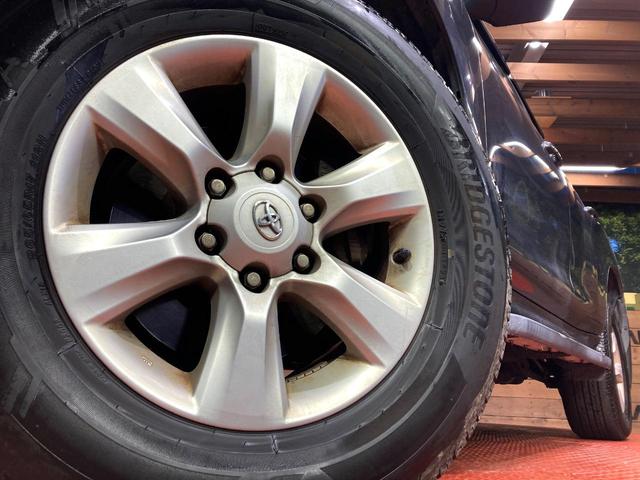 ランドクルーザープラド ＴＸ　７人乗り　ＳＤナビ　禁煙車　スマートキー　ビルドインＥＴＣ　電動格納ミラー　フルセグＴＶ　ＣＤ／ＤＶＤ再生　デュアルオートエアコン　横滑り防止装置（13枚目）
