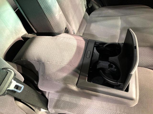 ランドクルーザープラド ＴＸ　７人乗り　ＳＤナビ　禁煙車　スマートキー　ビルドインＥＴＣ　電動格納ミラー　フルセグＴＶ　ＣＤ／ＤＶＤ再生　デュアルオートエアコン　横滑り防止装置（33枚目）