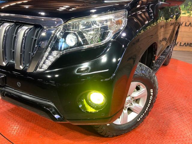 ランドクルーザープラド ＴＸ　ディーゼル　サンルーフ　ルーフレール　禁煙車　ＳＤナビ　バックカメラ　クルーズコントロール　ビルドインＥＴＣ　ＬＥＤヘッドライト　オートライト　スマートキー　ウッドコンビハンドル　純正１７インチアルミ（12枚目）