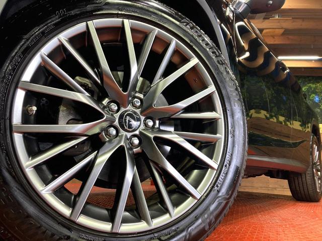 ＲＸ ＲＸ２００ｔ　Ｆスポーツ　大型サンルーフ　１２．３インチワイドナビ　パノラミックビューモニター　レーダークルーズコントロール　パワーバックドア　三眼ＬＥＤヘッドライト　純正２０インチアルミホイール　フルセグＴＶ　ＥＴＣ２．０（13枚目）