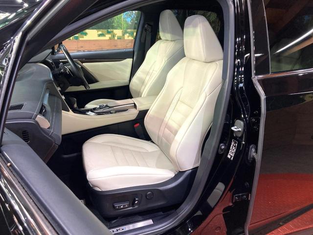 ＲＸ ＲＸ２００ｔ　Ｆスポーツ　大型サンルーフ　１２．３インチワイドナビ　パノラミックビューモニター　レーダークルーズコントロール　パワーバックドア　三眼ＬＥＤヘッドライト　純正２０インチアルミホイール　フルセグＴＶ　ＥＴＣ２．０（22枚目）