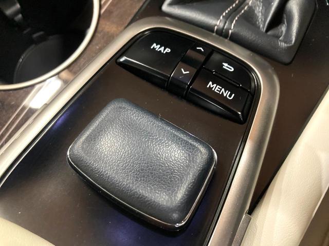 ＲＸ ＲＸ２００ｔ　Ｆスポーツ　大型サンルーフ　１２．３インチワイドナビ　パノラミックビューモニター　レーダークルーズコントロール　パワーバックドア　三眼ＬＥＤヘッドライト　純正２０インチアルミホイール　フルセグＴＶ　ＥＴＣ２．０（55枚目）