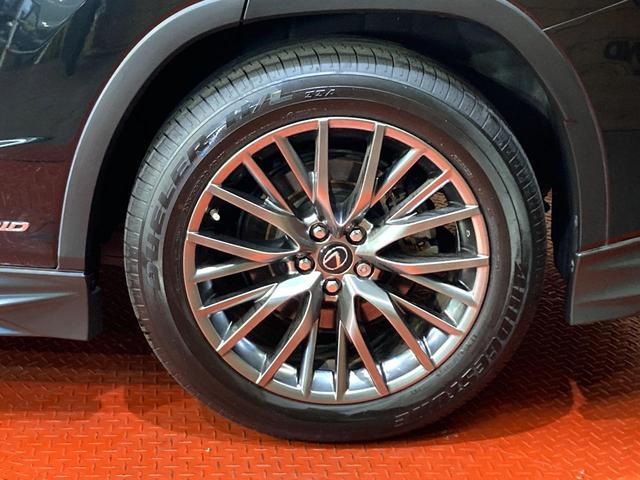 ＲＸ ＲＸ４５０ｈ　Ｆスポーツ　パノラマルーフ　マークレビンソン　ＴＲＤフルエアロ　パノラミックビューモニター　３眼ＬＥＤヘッドライト　プリクラッシュセーフティシステム　クリアランスソナー　純正２０インチアルミホイール　ＨＵＤ（24枚目）