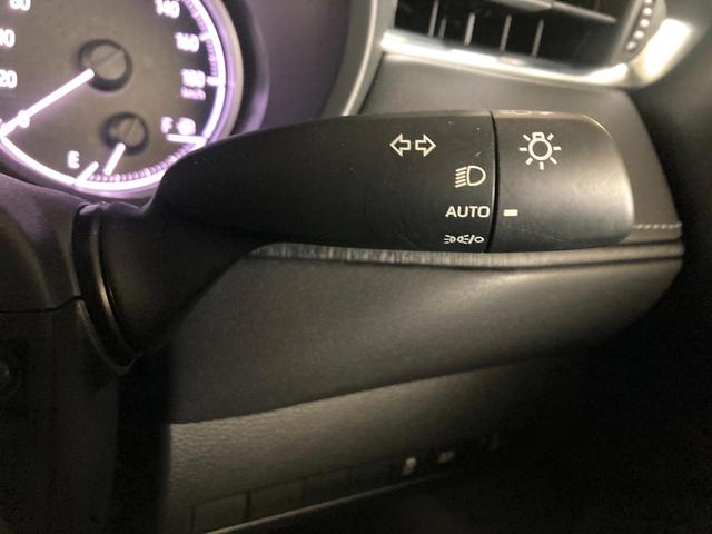 ハリアー Ｓ　純正ナビ機能付きディスプレイオーディオ　バックカメラ　レーダークルーズコントロール　ＥＴＣ　オートブレーキホールド　純正革巻きステアリング　ＬＥＤヘッドライト　純正１７インチアルミホイール（22枚目）