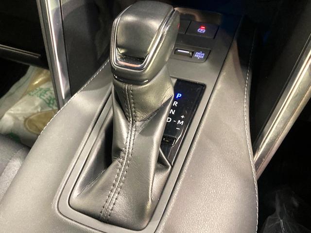 ハリアー Ｓ　純正ナビ機能付きディスプレイオーディオ　バックカメラ　レーダークルーズコントロール　ＥＴＣ　オートブレーキホールド　純正革巻きステアリング　ＬＥＤヘッドライト　純正１７インチアルミホイール（31枚目）