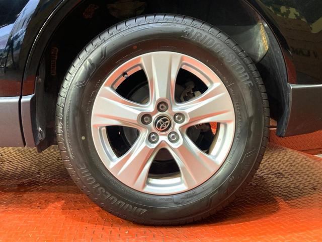 ハリアー Ｓ　純正ナビ機能付きディスプレイオーディオ　バックカメラ　レーダークルーズコントロール　ＥＴＣ　オートブレーキホールド　純正革巻きステアリング　ＬＥＤヘッドライト　純正１７インチアルミホイール（55枚目）