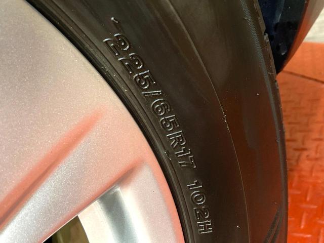 ハリアー Ｓ　純正ナビ機能付きディスプレイオーディオ　バックカメラ　レーダークルーズコントロール　ＥＴＣ　オートブレーキホールド　純正革巻きステアリング　ＬＥＤヘッドライト　純正１７インチアルミホイール（56枚目）