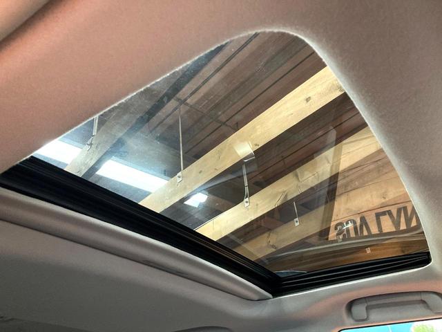 ランドクルーザープラド TX Lパッケージ マットブラックエディション 7人乗り サンルーフ BIG-X9インチナビ バックカメラ 衝突被害軽減システム レーダークルーズ 禁煙車 レザーシート 前席シートエアコン ドラレコ コーナーセンサー スマートキー LEDヘッド(3枚目)