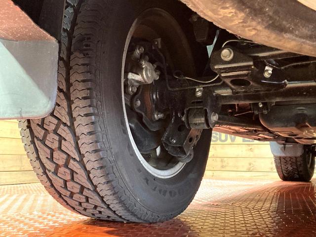 ランドクルーザープラド TX Lパッケージ マットブラックエディション 7人乗り サンルーフ BIG-X9インチナビ バックカメラ 衝突被害軽減システム レーダークルーズ 禁煙車 レザーシート 前席シートエアコン ドラレコ コーナーセンサー スマートキー LEDヘッド(20枚目)