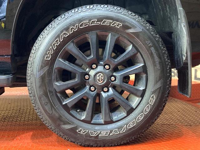 ランドクルーザープラド TX Lパッケージ マットブラックエディション 7人乗り サンルーフ BIG-X9インチナビ バックカメラ 衝突被害軽減システム レーダークルーズ 禁煙車 レザーシート 前席シートエアコン ドラレコ コーナーセンサー スマートキー LEDヘッド(22枚目)