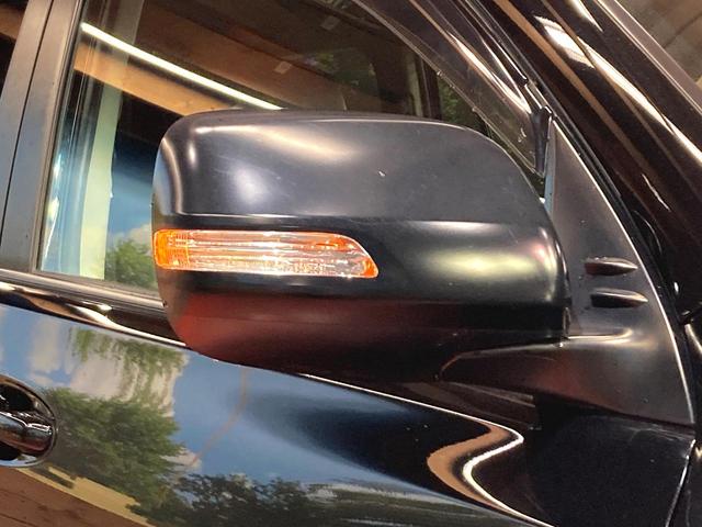 ランドクルーザープラド TX Lパッケージ マットブラックエディション 7人乗り サンルーフ BIG-X9インチナビ バックカメラ 衝突被害軽減システム レーダークルーズ 禁煙車 レザーシート 前席シートエアコン ドラレコ コーナーセンサー スマートキー LEDヘッド(24枚目)