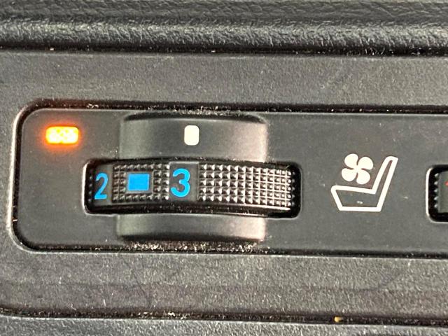 ランドクルーザープラド TX Lパッケージ マットブラックエディション 7人乗り サンルーフ BIG-X9インチナビ バックカメラ 衝突被害軽減システム レーダークルーズ 禁煙車 レザーシート 前席シートエアコン ドラレコ コーナーセンサー スマートキー LEDヘッド(46枚目)