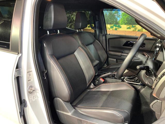 トライトン GSR 純正9インチナビ 全周囲カメラ レーダークルーズ 禁煙車 ETC レザーシート パワーシート シートヒーター コーナーセンサー スマートキー LEDヘッド ルーフレール ETC オートハイビーム(8枚目)